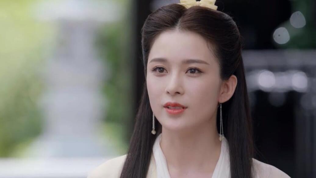 峨眉|《倚天屠龙记》中的黄衫女子为什么只和丐帮亲近，而不管峨眉的死活？