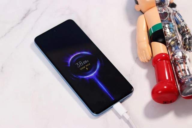 摩托罗拉|618换机首选这三款!性能强悍,价格还很良心,闭眼买就对了