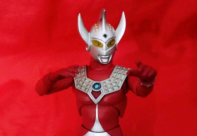 泰罗·奥特曼|泰罗奥特曼:昭和系奥特曼集大成之作,至今也是无法撼动的巅峰!