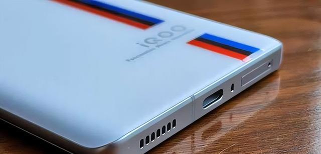 传感器|于无声处听惊雷！2022年7月即将上市的手机，充电拍照再创新高