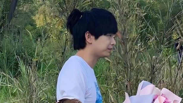 杀青|《一人之下》剧版杀青，被指造型与原著相差大，网友：coser团建