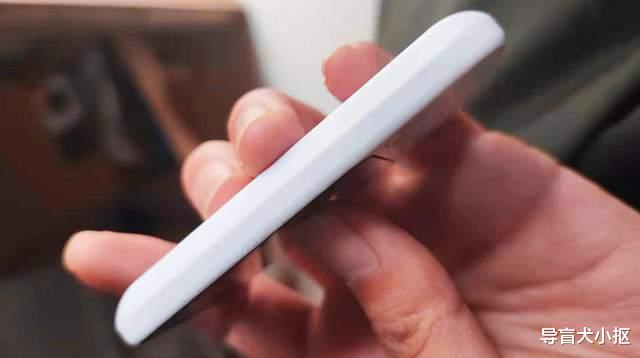 机器|小巧精致的MP3，放置多年仍能正常使用，这些功能充满青春记忆