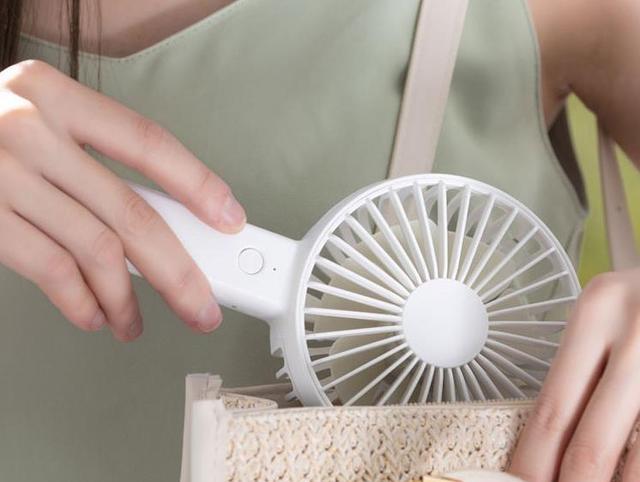 京东|京东京造又有“大动作”,39元风扇搅局家电界,三挡风速凉爽畅快