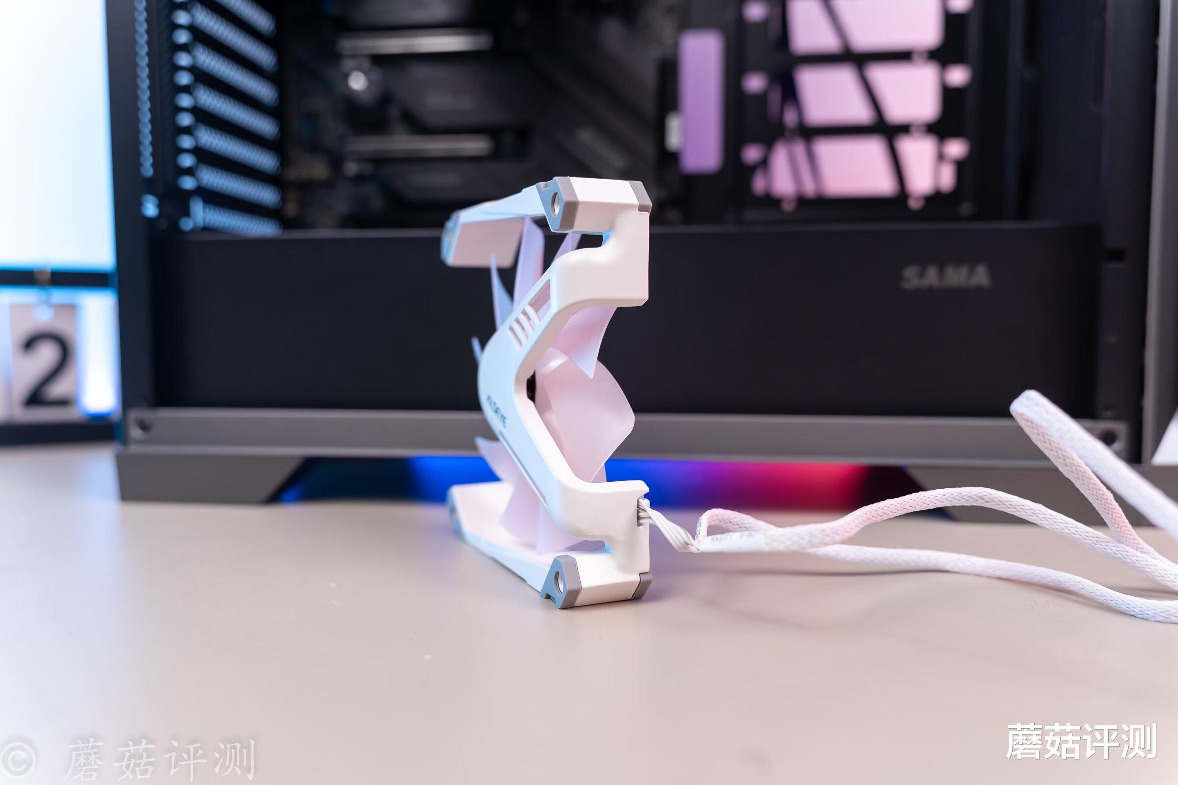 机箱|细节设计优秀,散热效果出众、先马颜之神钛灰色机箱 评测