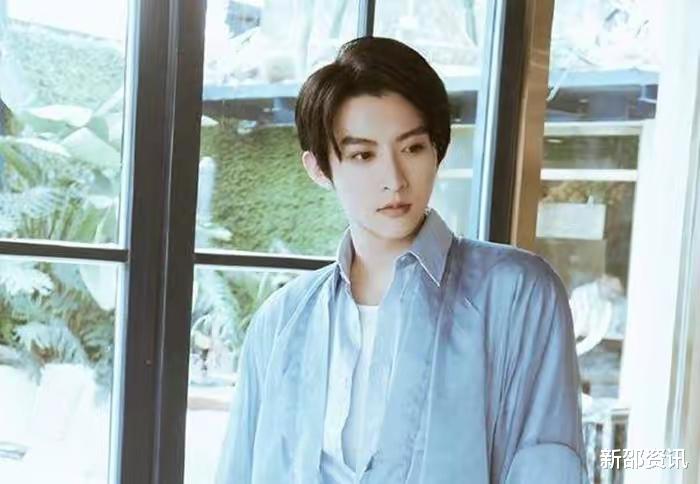 胡列娜|2003年，16岁成都小伙做coser，被骂疯子，现年入百万