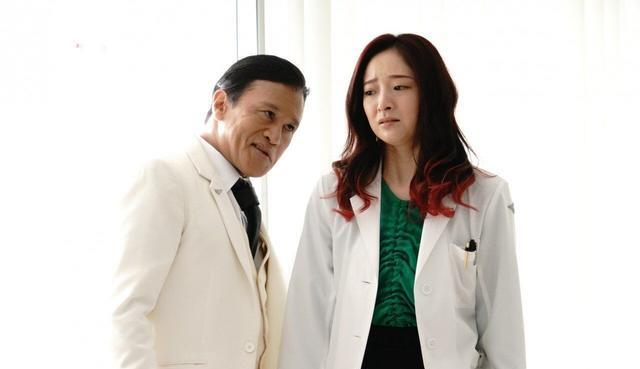 |假面骑士revice34话先行图赤石长官:太太你也不希望大二吃瘪吧