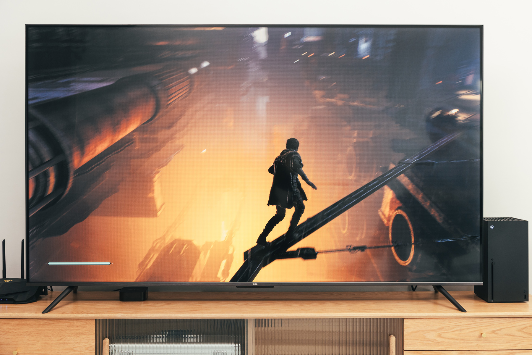 |内卷王者,用75吋4K144Hz电视打游戏是什么体验?TCL 75T7E开箱