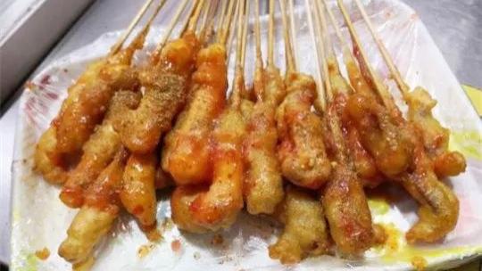 吃遍大连-炸串一把，酱汁一刷，体验油炸的快乐~