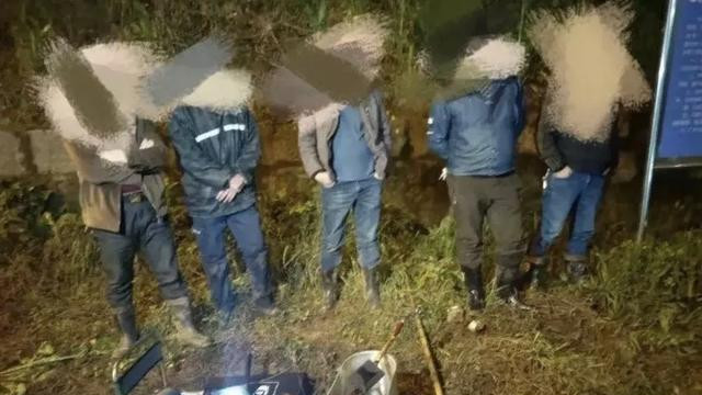 |出去钓鱼没回家，被坑货老婆举报了