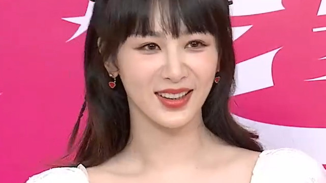 宋慧乔|杨紫年后首次公开亮相，山根粗壮法令纹抢镜，自曝要进组拍新剧了