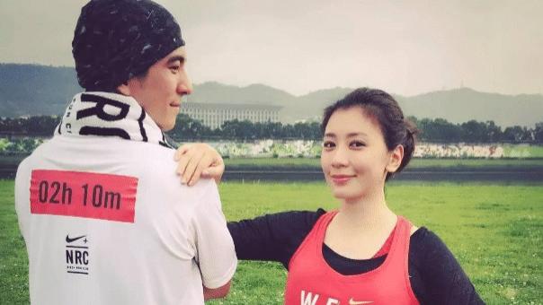 黄奕|5年2次离婚，被前夫打到坐轮椅，今无戏可拍却连续两年捐70万