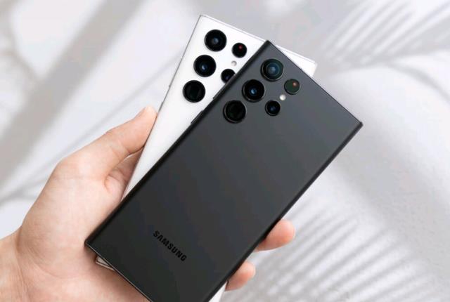 三星|三星S22上市不足三个月降1100,IP68防水+4nm处理器,等等党赢了