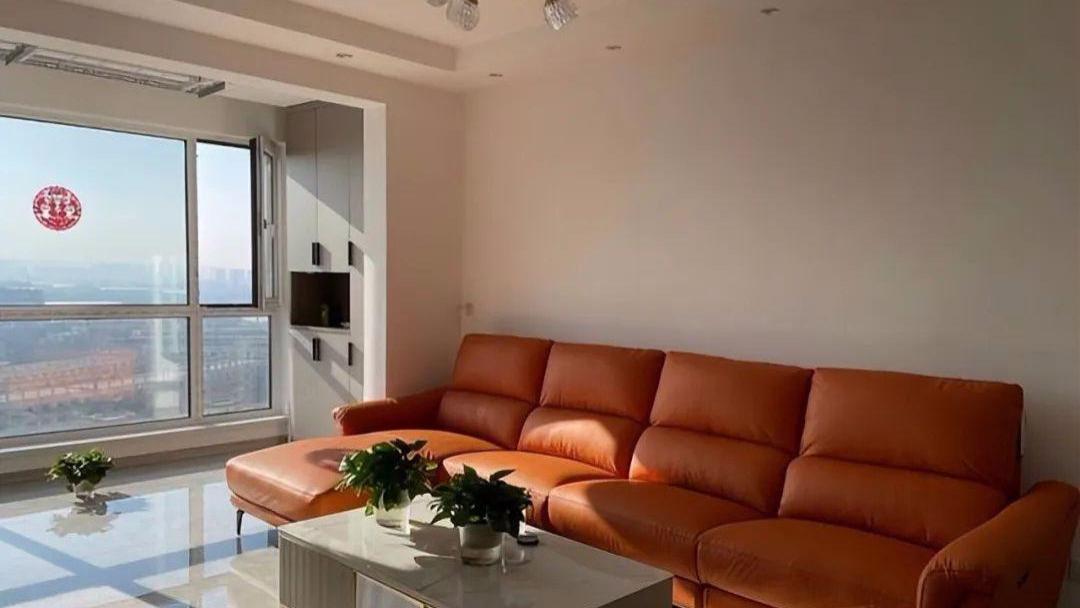 历时三个月装修74平新房，打扫干净效果还不错，简单又舒适