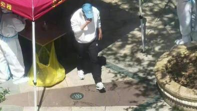 彭于晏|偶遇彭于晏做核酸，亲切与志愿者合照并点赞，还掀起炸带鱼热潮