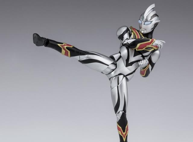 手办|邪恶特利迦SHF手办公开附带特空机Z的暴走部件和光线特效配件