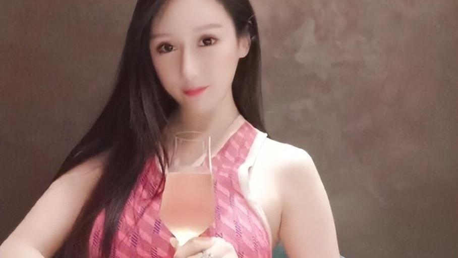 胡静|?18线女星疑插足郭碧婷婚姻，大量私照被扒身材性感，本人深夜回应