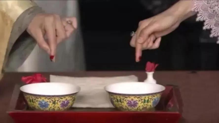 |宫斗剧里的 滴血认亲 真的靠谱吗？