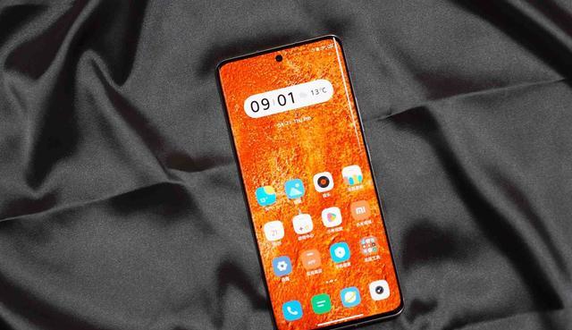 小米科技|小米和一加新机发布，售价差不多，一款主打拍摄一款主打游戏