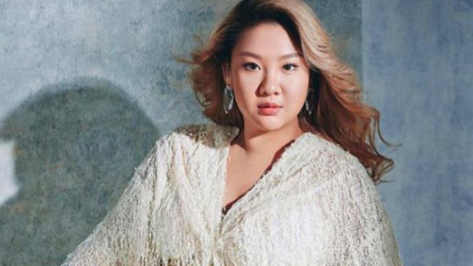 饮食 郑欣宜再夺最佳女歌手！与前任复合心情好，却自嘲是老土中年女人