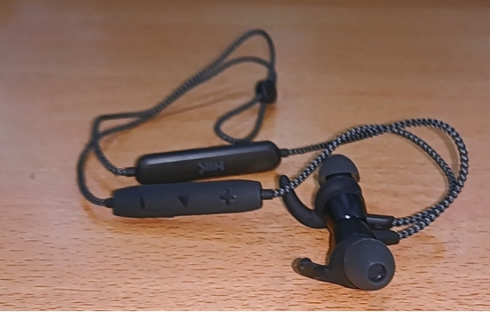 it芯片|HIK Z1S蓝牙耳机:寻求符合人体工程学设计的卓越声音