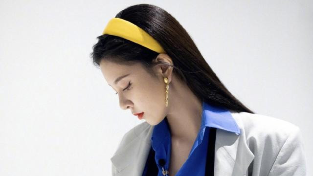 女孩 想要做精致女孩这些小饰品可以帮大忙！不仅显脸小，还能打造时尚感
