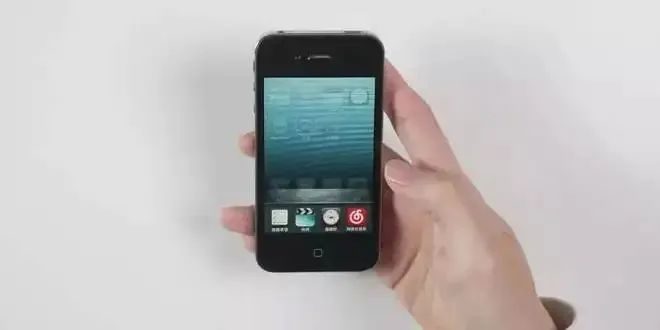 iphone4|十年前，那个 “卖肾买iphone4” 的17岁小伙，现在还活着吗？