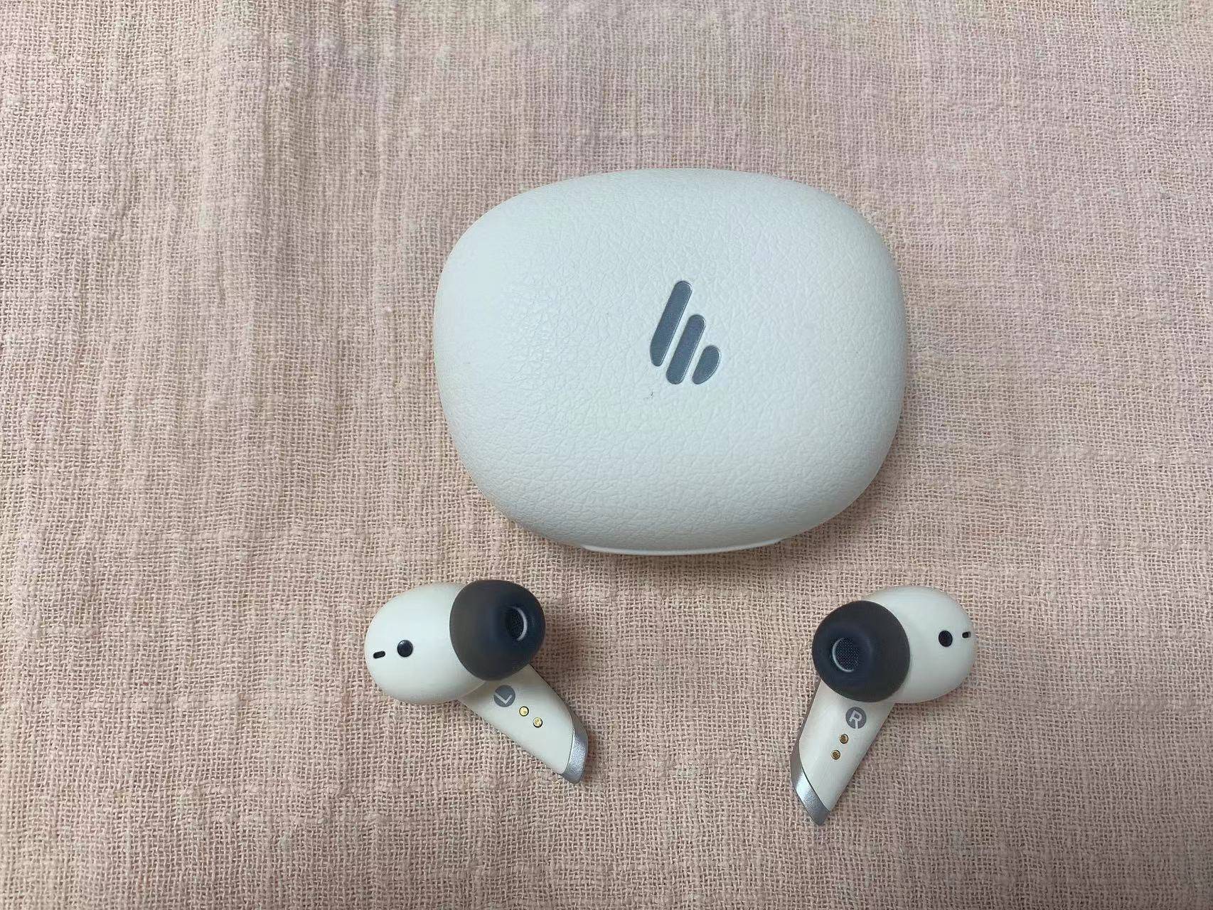 iPad|南卡和漫步者哪款更值得入手?音质高的国产蓝牙耳机推荐