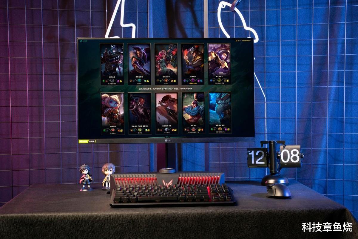 显示器|七夕送好礼，给ta换这台显示器试试“8”