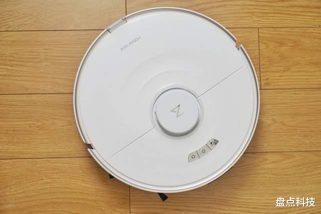 音箱|石头扫拖机器人T8 Plus上手：大吸力+集尘设计，一年只倒6次垃圾？