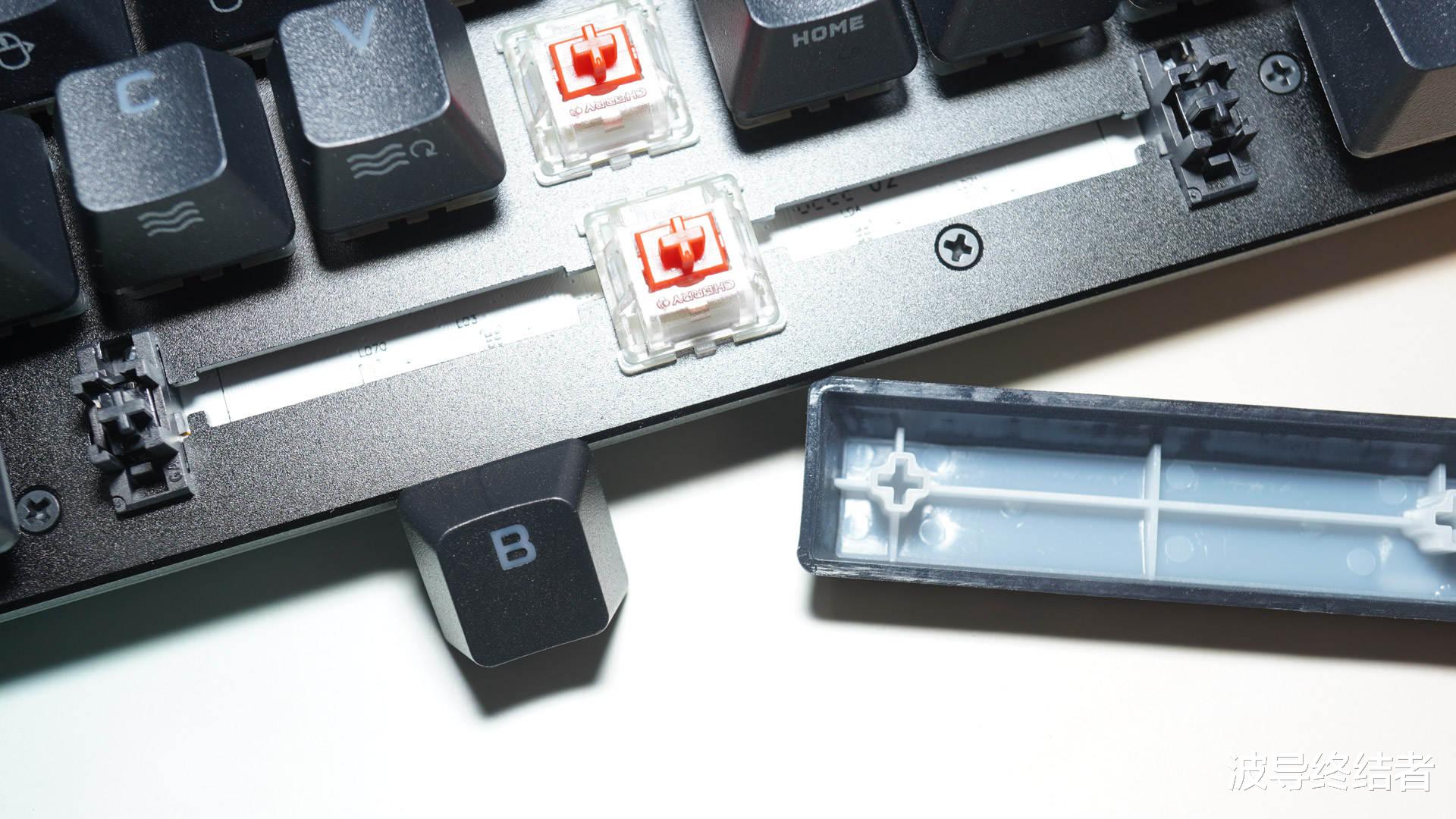 iPhone14|小而强悍，全能三模 - 海盗船 K70 Pro Mini 无线版