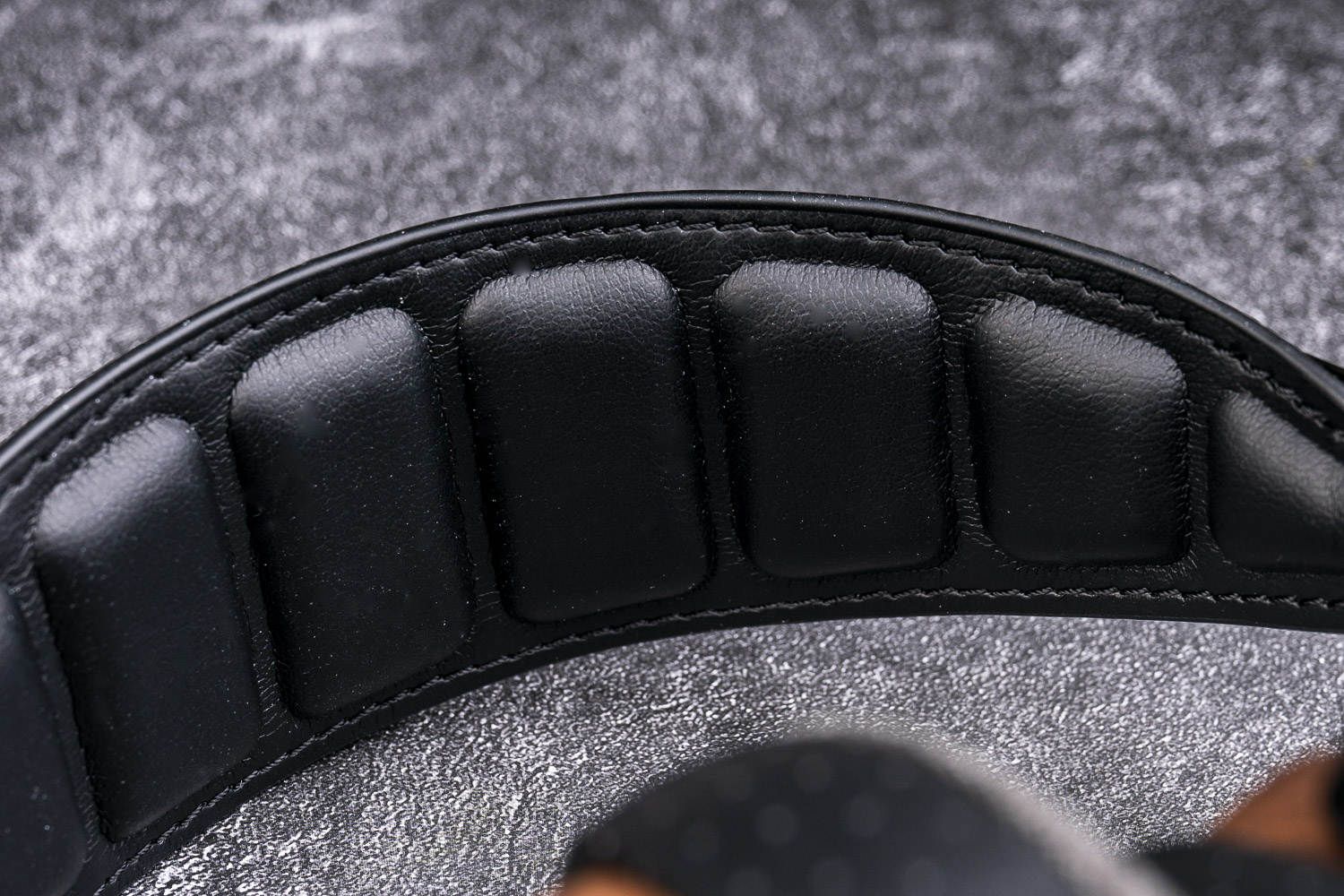 耳机|一副近乎理想的开放式便携头戴——SIVGA SV023