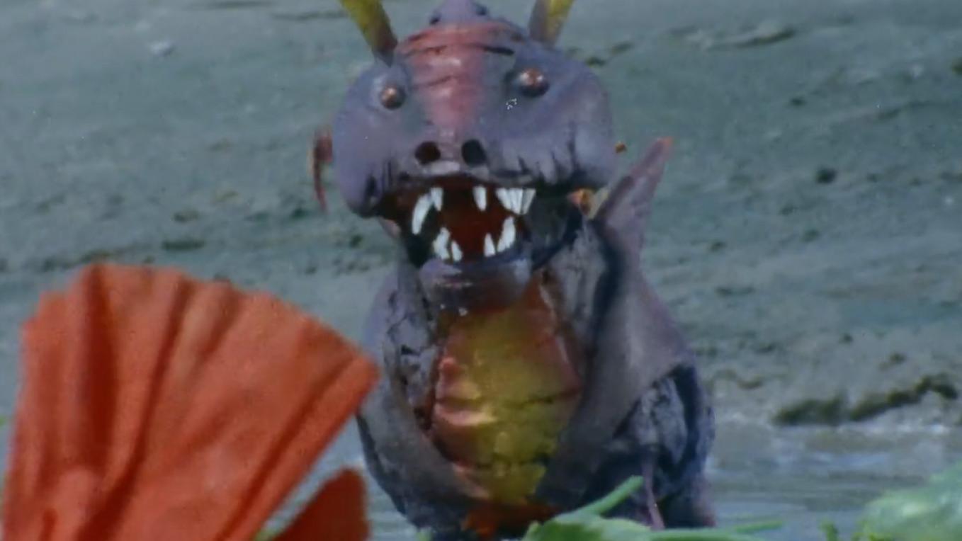 雷欧|奥特曼：儿时宠物与雷欧反目，撕咬雷欧，雷欧不忍打！