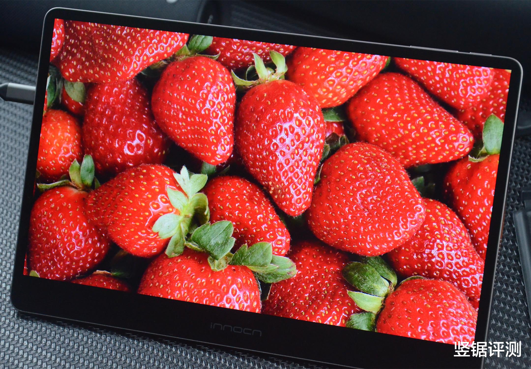 高性能计算|像平板电脑一样轻薄的显示器！国产OLED便携屏：INNOCN 13A1F评测