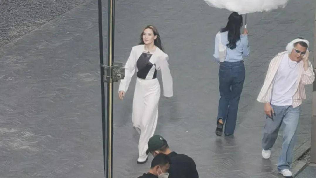 关晓彤|路人拍的谷爱凌，长相普通但19岁就这么优秀，阳光自信很正能量！