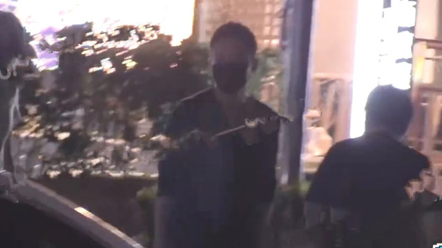 汪小菲|汪小菲张颖颖感情稳定！两人与好友低调聚餐，深夜同回家好甜蜜