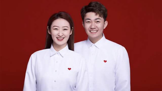 |双喜临门！千万级网红耀杨官宣妻子怀孕，隔着孕肚喊话：我是你爸