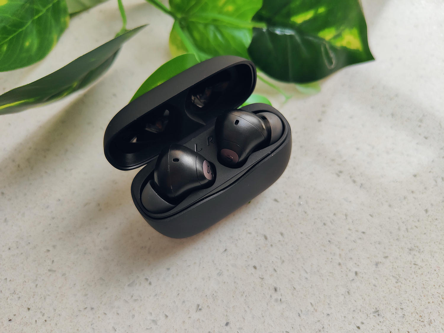 耳机|国产耳机在日本又获VGP双料大奖,这款泥炭Air 3 Pro到底怎么样?