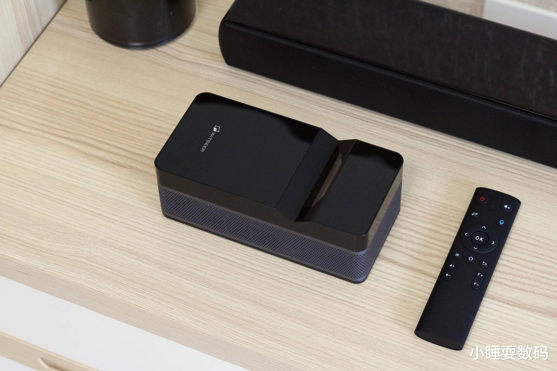 投影仪|投影能这么用?孩子的桌面“学习机”,慧示碰碰投P9超短焦投影仪