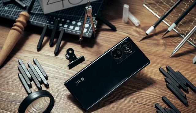 龙芯|中兴50Pro接连泄露,16+512G才是3999,下大本了