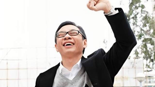 |突传死讯！香港知名艺人因病离世，多年前患舌癌切除部分舌头保命