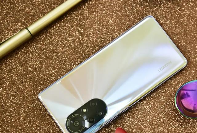 5G|5G版华为现货充足，颜值出众、鸿蒙系统加持，8+128G仅3399