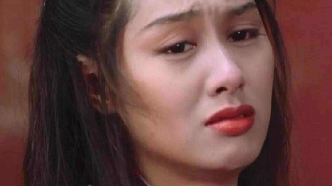 周星驰|51岁朱茵再忆《大话西游》，和周星驰错过，曾自曝捉奸洗手间反锁