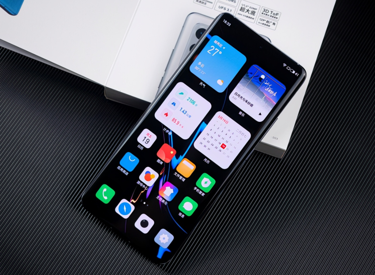 魅族|热爱永无止境!80岁高龄老人线下购机“曝光身份”,网友为之动容