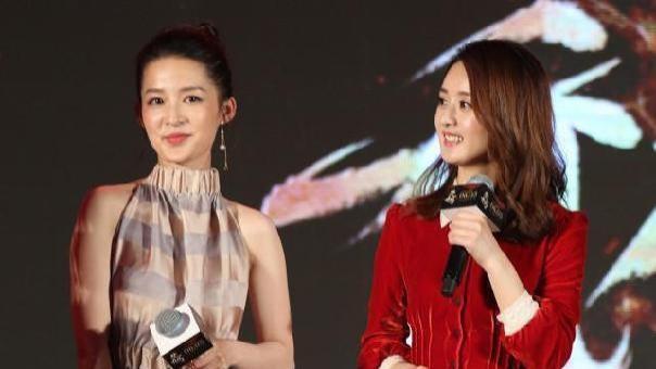 侏罗纪世界统治|赵丽颖保养得真好，和李沁同穿连衣短裙，看不出当妈了