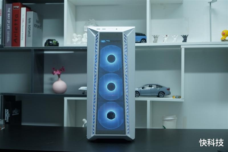 固态硬盘|致敬经典!酷冷至尊MB520 Mesh机箱评测:散热和颜值并存的实力派