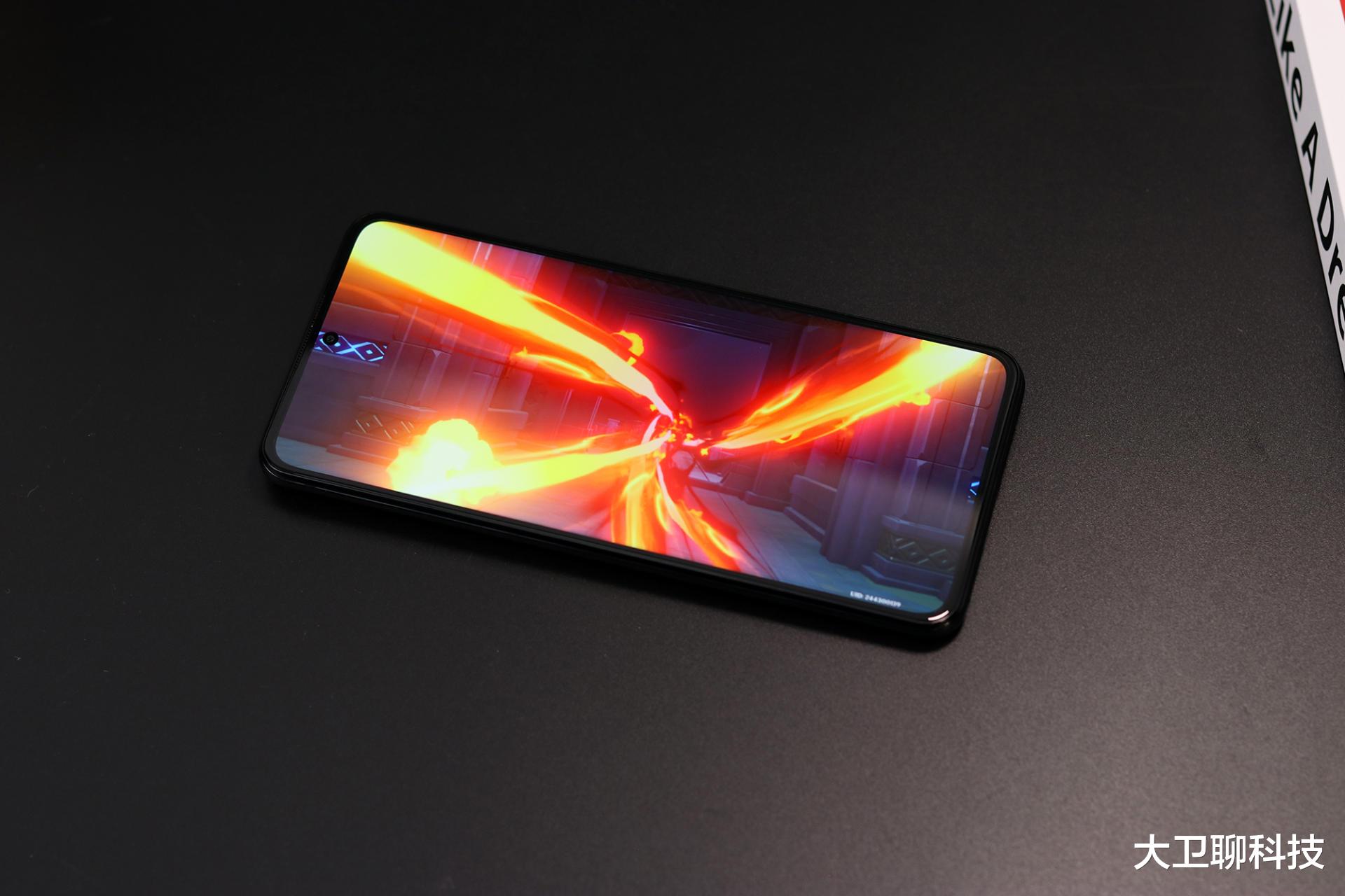 小米科技|不讲武德？库克忘记“祖训”，iPhone手机也要有广告了，网友：不买了