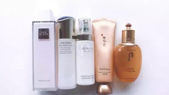 乳液 离职柜姐透露：摒弃网红“废物”化妆品，别再花冤枉钱了