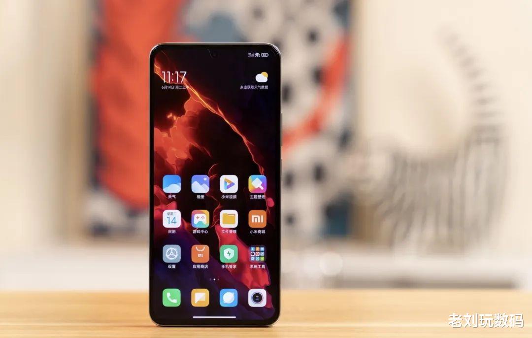 Windows|天玑8100+12G内存+512G存储,用五年不卡的2款手机