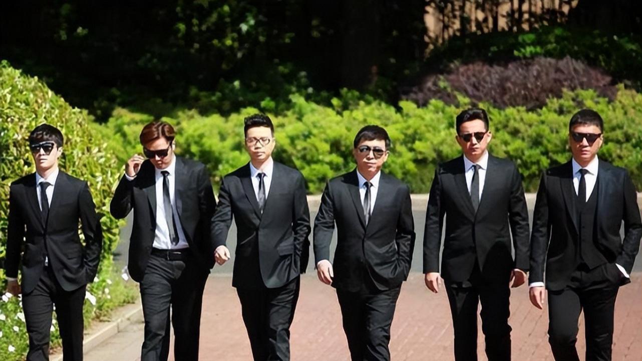 柳岩|《极挑8》录制现场曝光！5老带3新，严敏回归，王迅的出现惹争议