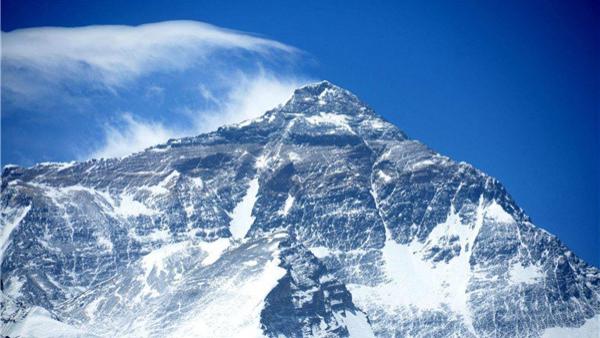 珠峰|世界首次登顶珠峰的2人，为何在山顶秘密起誓？46年后才揭开真相